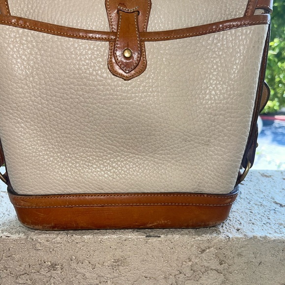 Leather crossbody bag - Picture 9 of 13